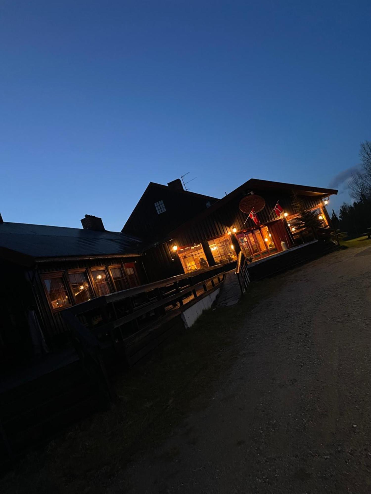 Skjerdingen Hoyfjellshotell Ringebu Ostfjell Kültér fotó